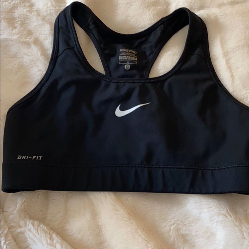 Nike Pro Sports Bra